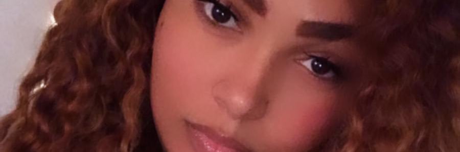 242Alexis's profile banner image