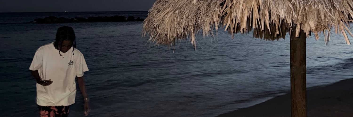 MarriedT0DaMOB's profile banner image
