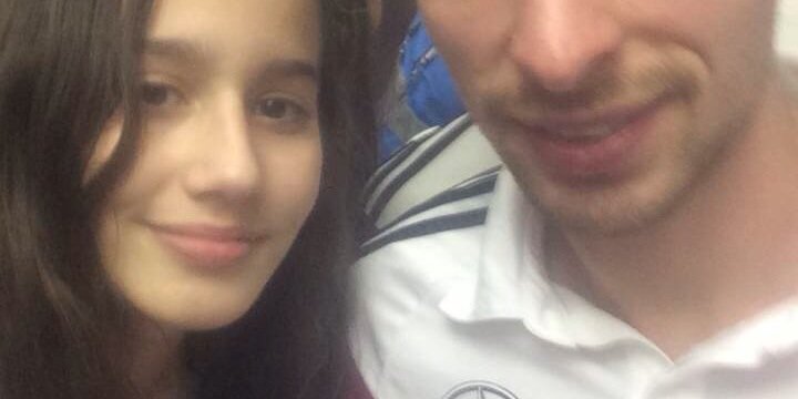 aleatoriamente postando banner