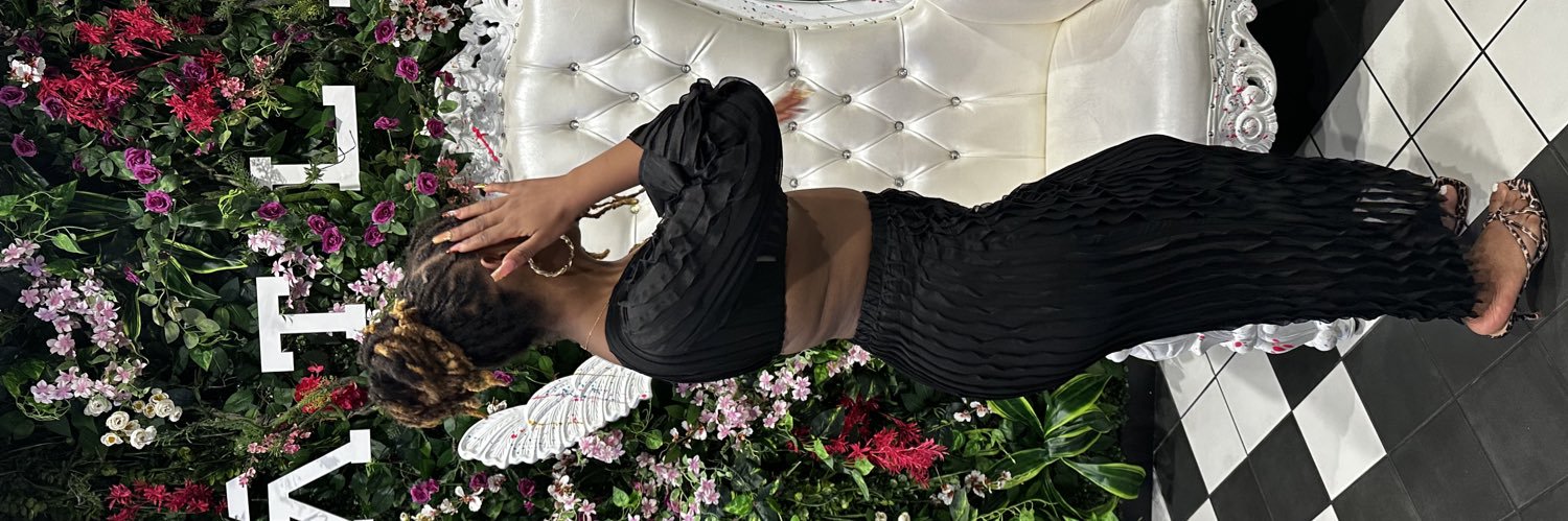 ggelliee's profile banner image