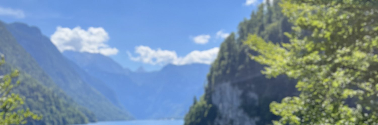 Putri🌹 banner