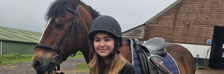 kellyadelej's profile banner image