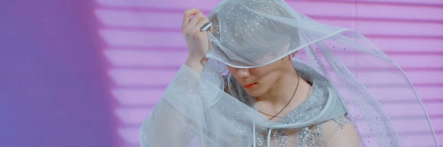 Ay_binnie's profile banner image