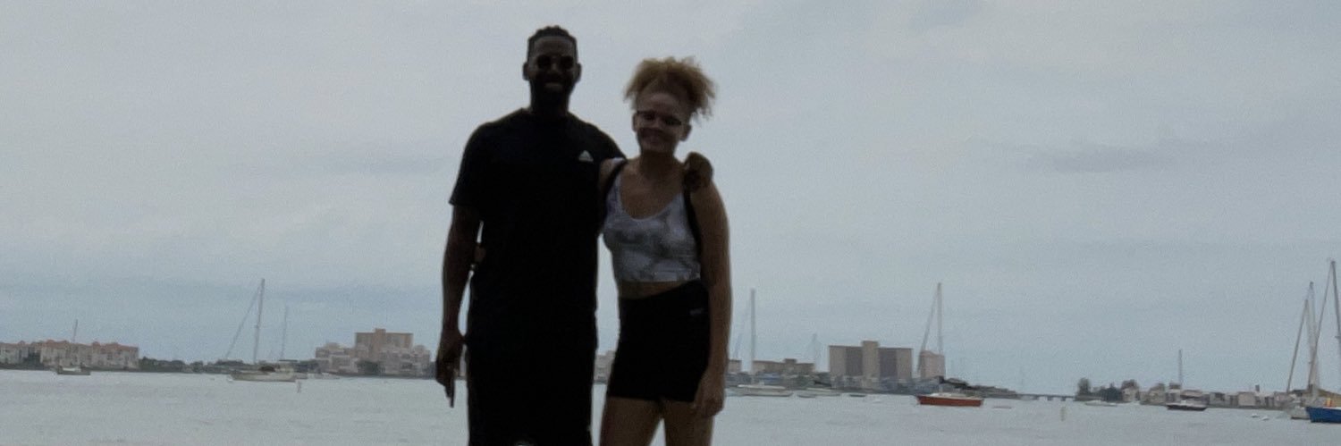 SarahLakay's profile banner image