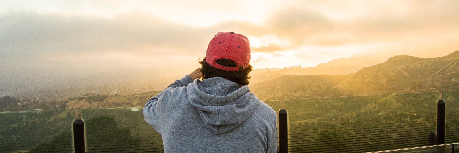 taroleo_'s profile banner image