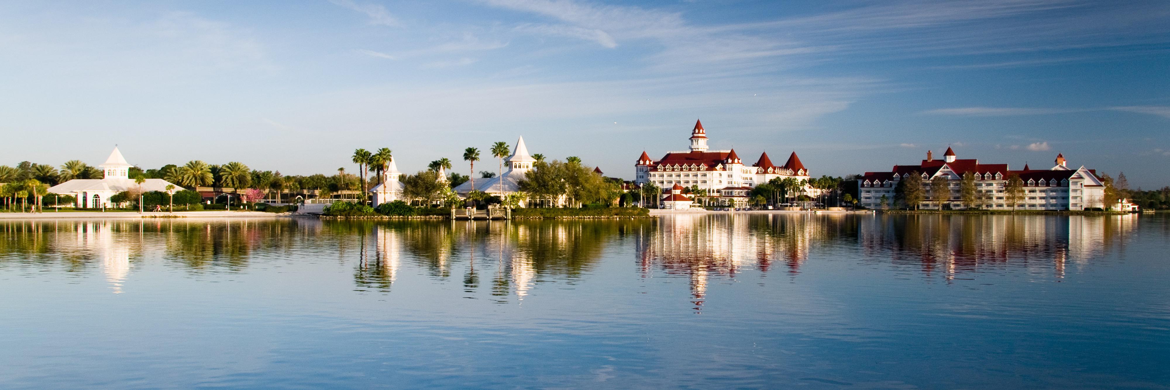 WDWLuxury's profile banner image