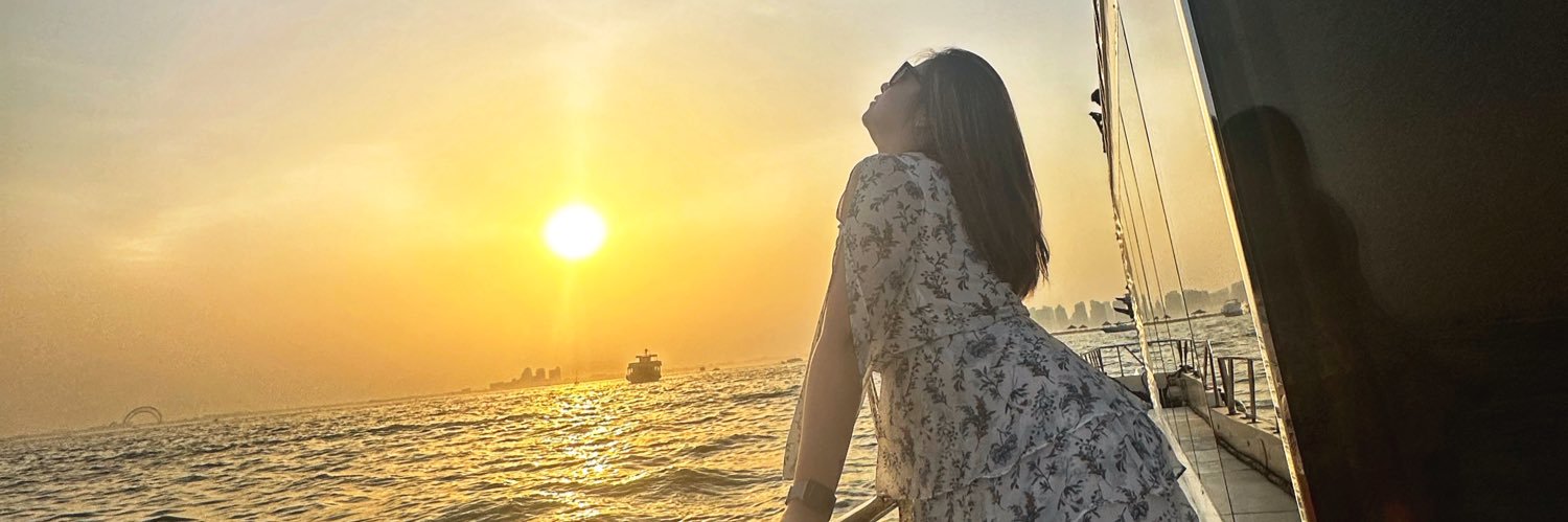 MaryAnamaeC's profile banner image