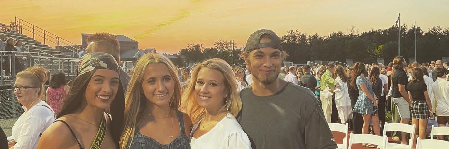 abbiesett's profile banner image