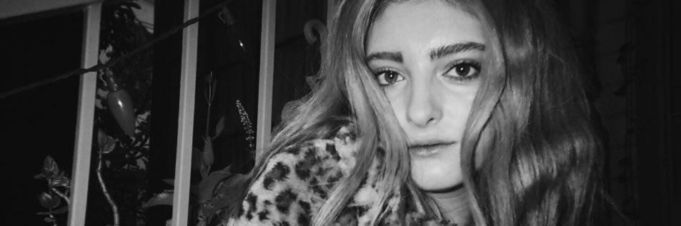 Willow Shields banner