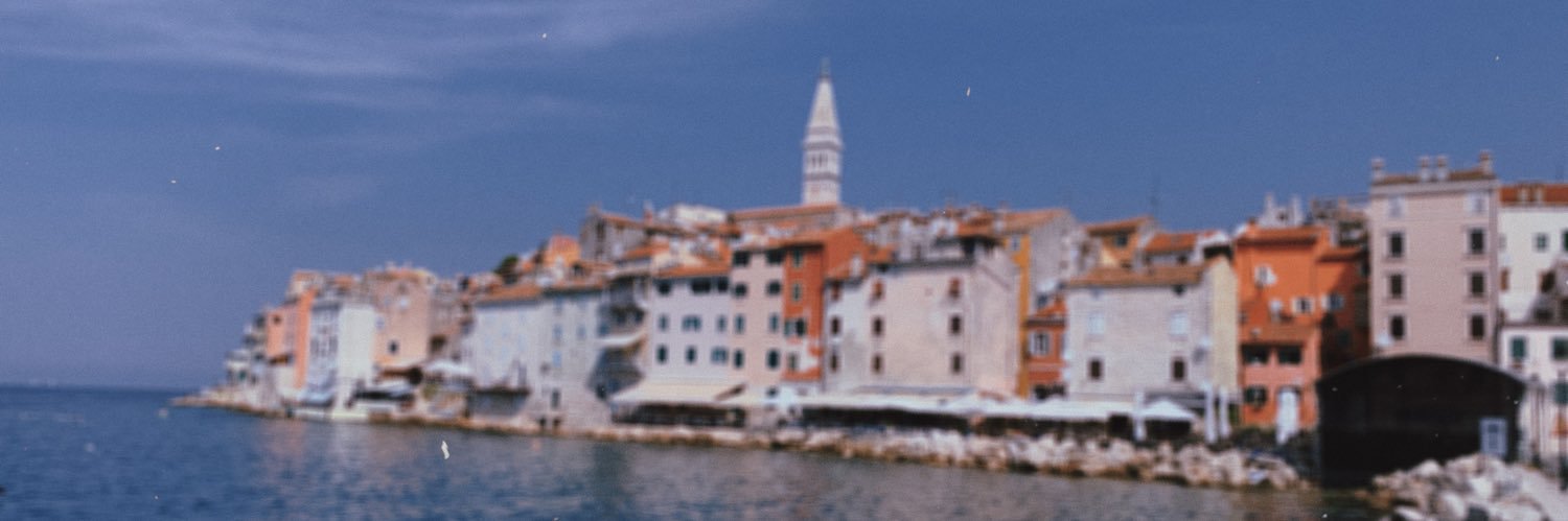 Andrea Serrano banner