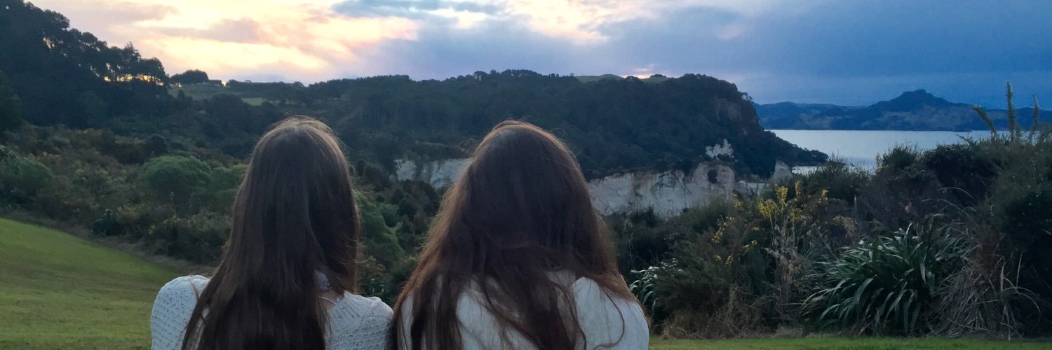 ampilopezz's profile banner image