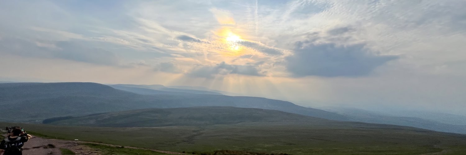 Andrew Proctor banner