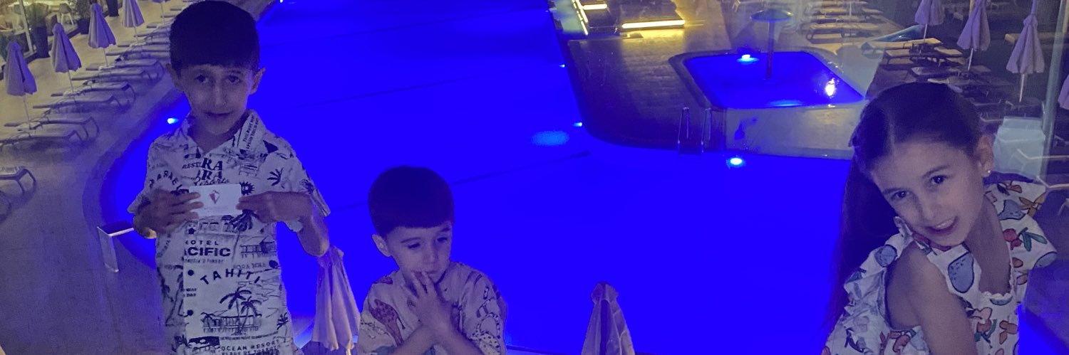 Stefan Constantinou banner