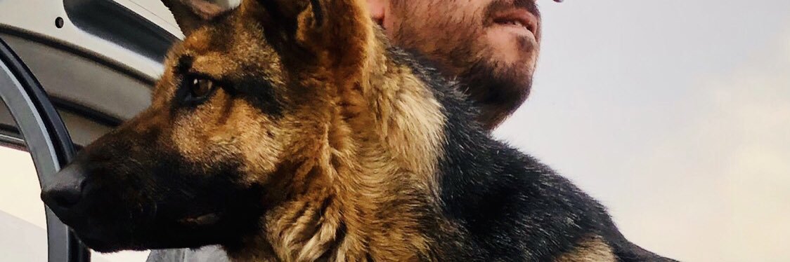 lrzkhd's profile banner image