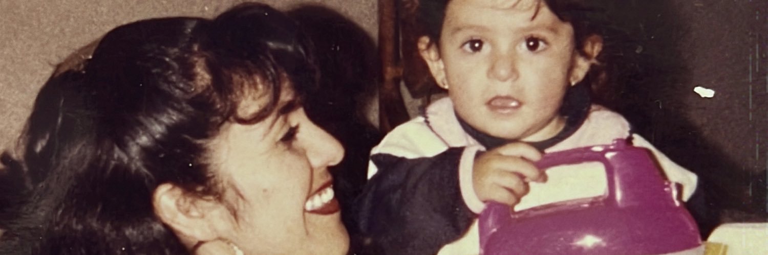 DemmiLozano's profile banner image