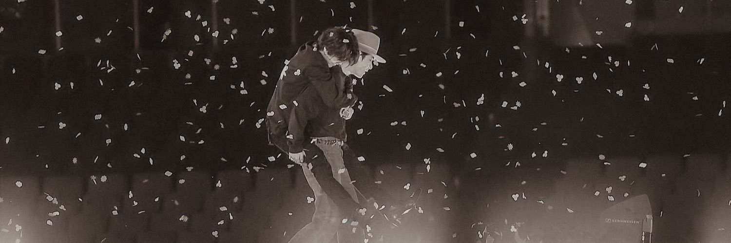• 𝐚𝐩𝐫𝐢𝐥⁷ • banner
