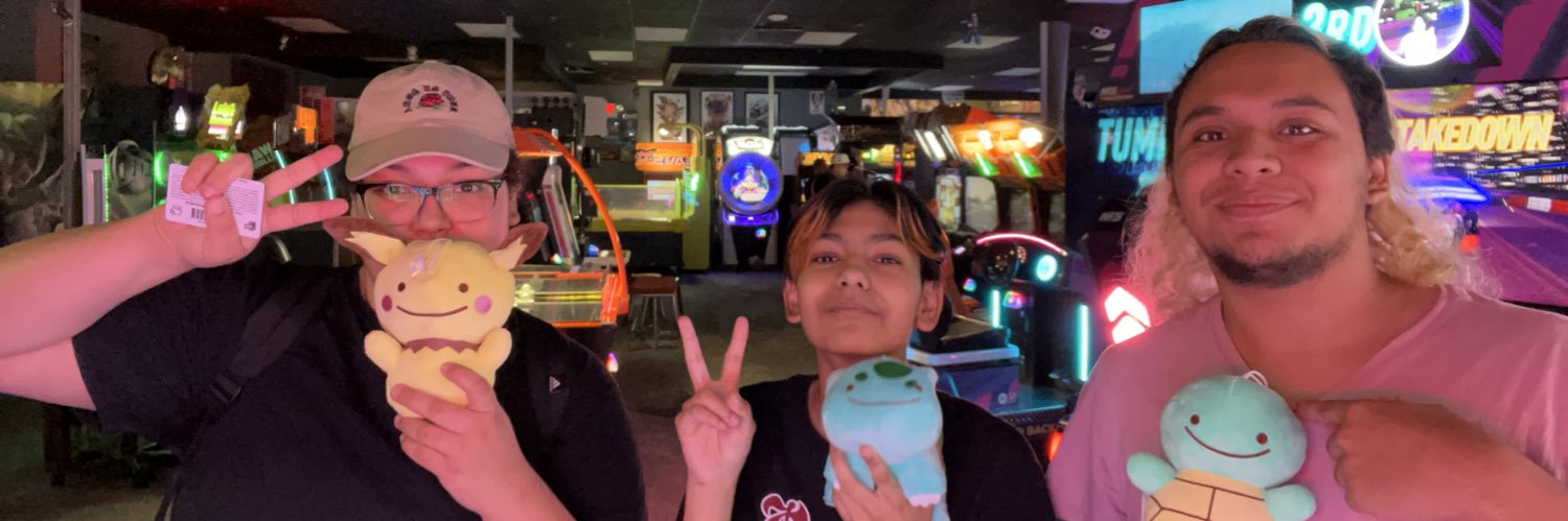 Noemiloovvee's profile banner image