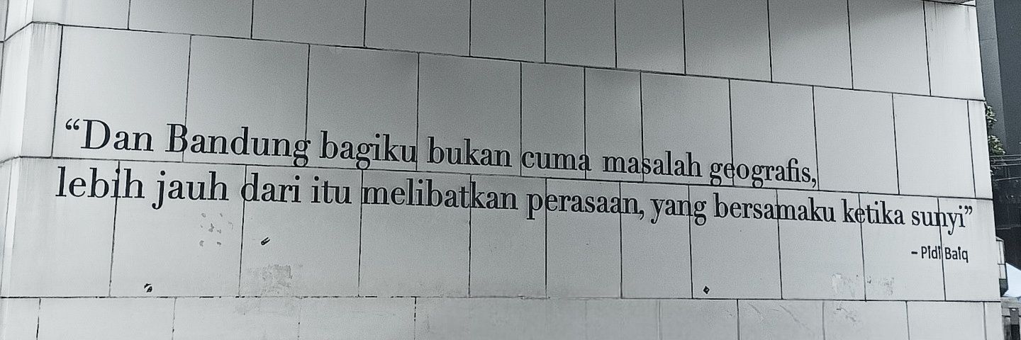 ikhepratiwi3's profile banner image
