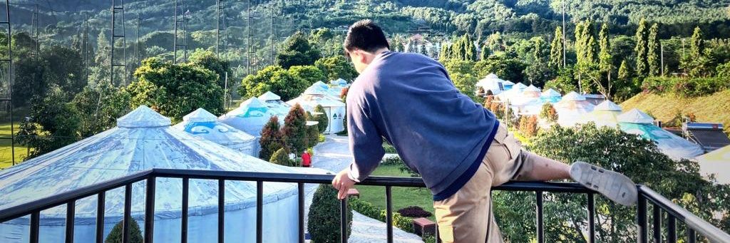 repsy's profile banner image