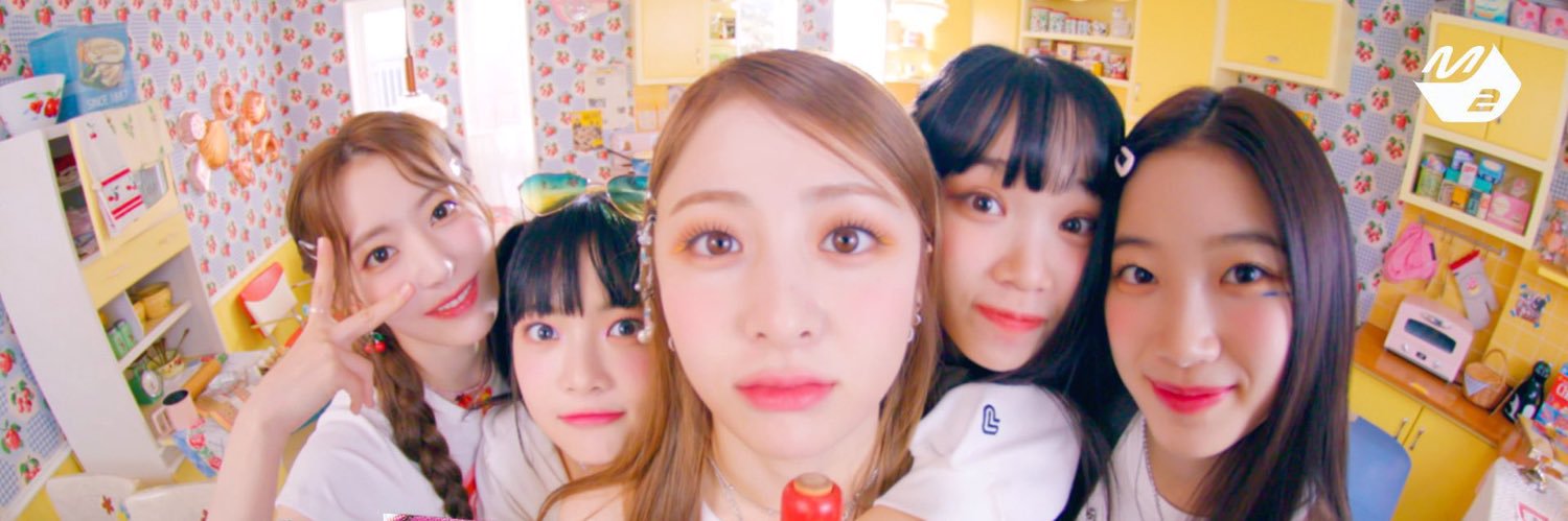 moelessera's profile banner image