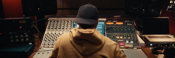 manondave Profile Banner