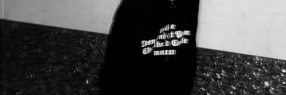 weooyo's profile banner image