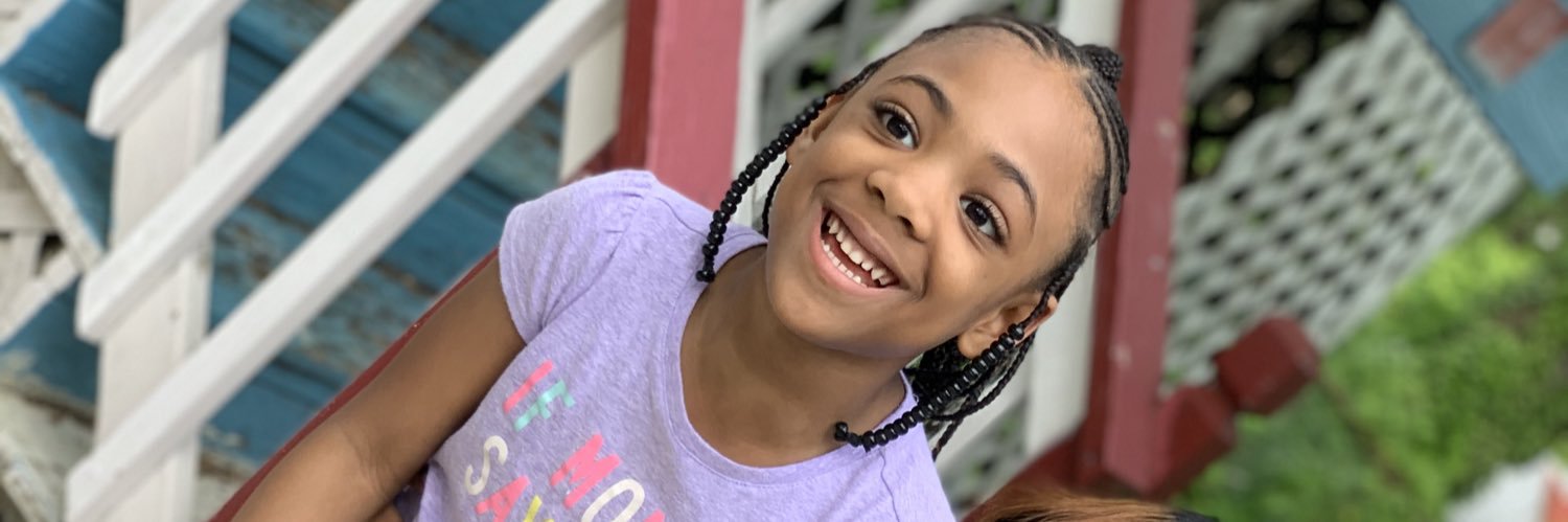 PrettyoleNae's profile banner image