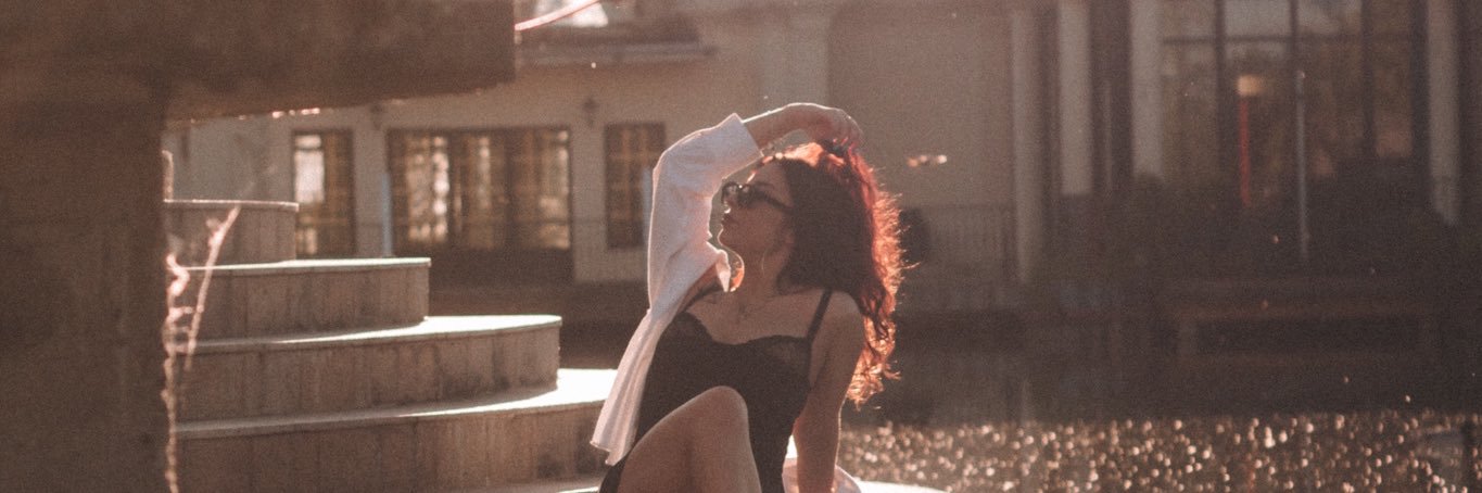 RieCole's profile banner image