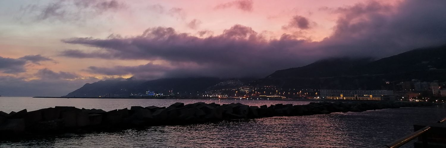lauraxp19's profile banner image
