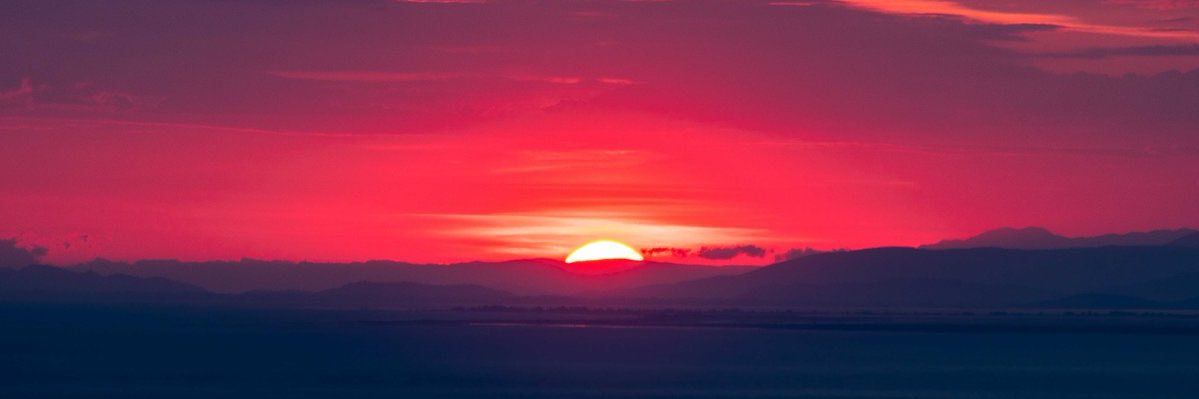 Aimankhassin's profile banner image