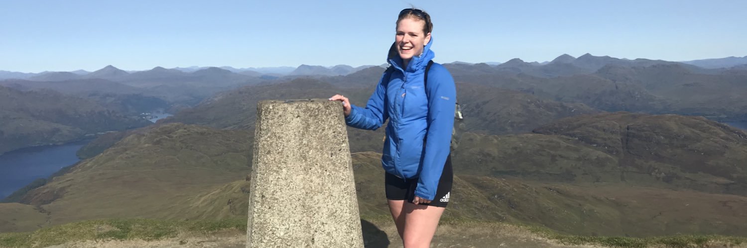 Mol 🙋🏼‍♀️ 🌊 〓〓 banner