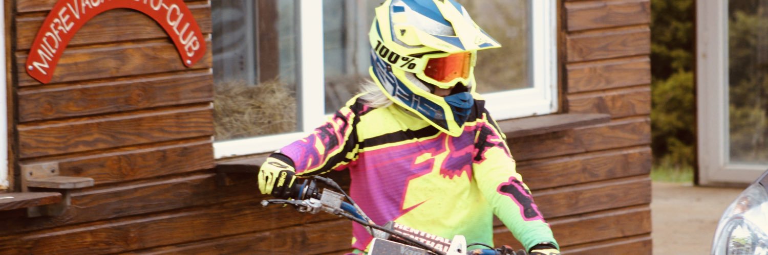 AgatheCollier's profile banner image