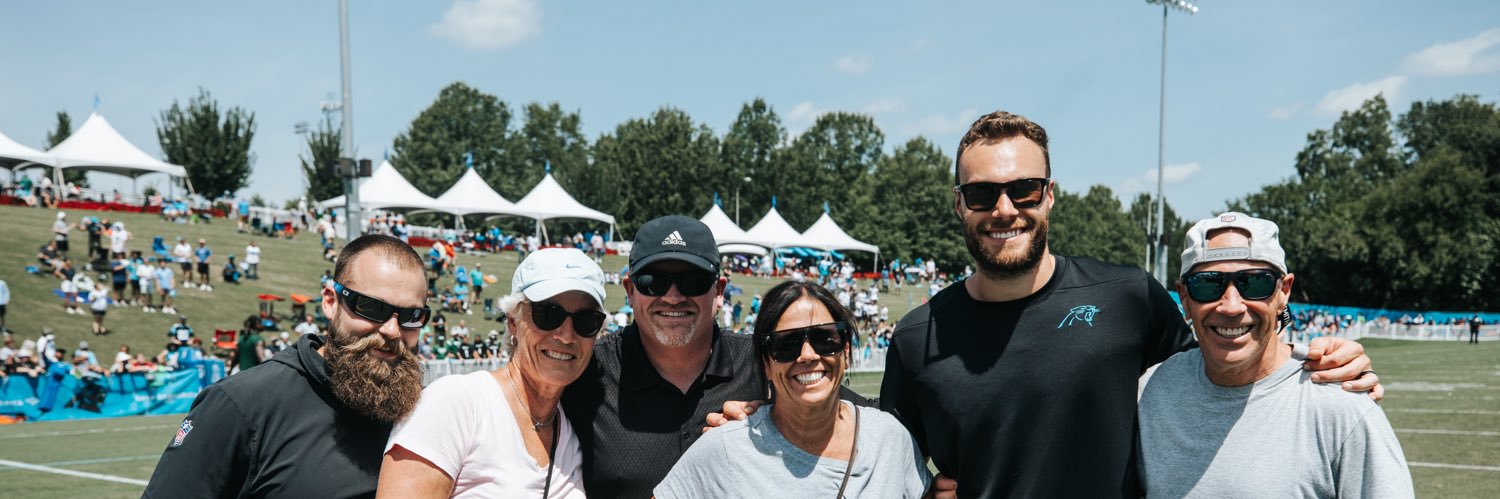 Thomas Barbeau banner