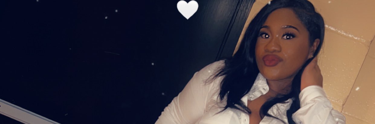 RelleLogan's profile banner image