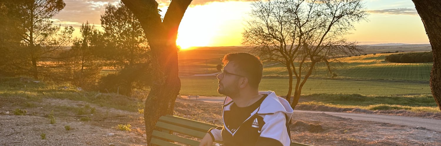 DaniBueno13's profile banner image