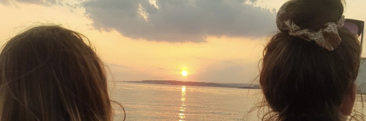abiperry_'s profile banner image