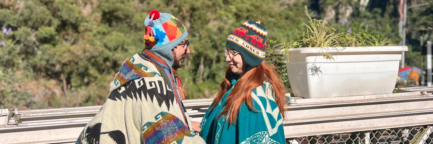 alexiaValenciaL's profile banner image