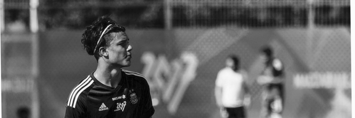 arylevy's profile banner image