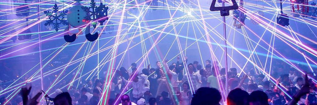 Andrew Reynolds banner