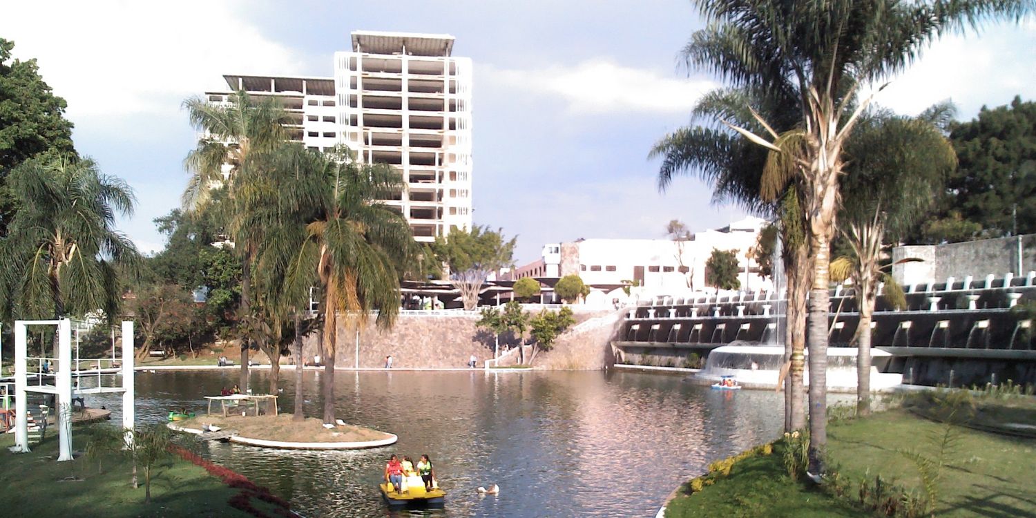 Paula_Estrada's profile banner image