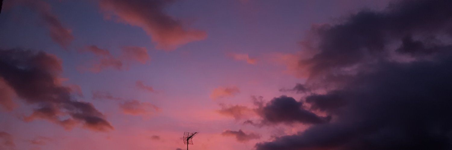 intozxyn's profile banner image