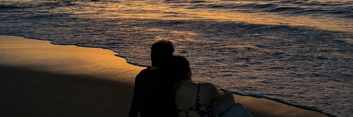 alengom's profile banner image