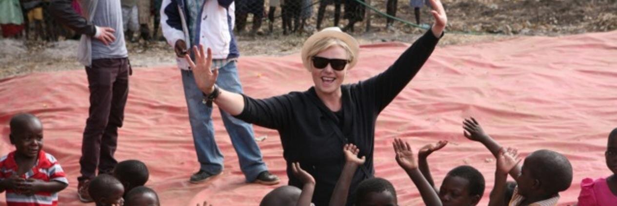 Deborra_lee's profile banner image