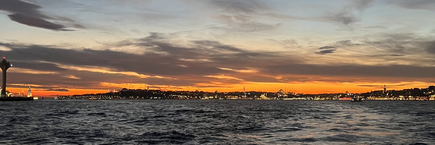 badeemmm's profile banner image