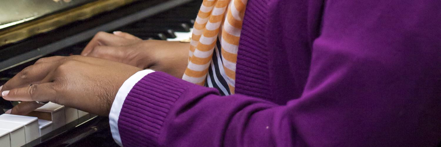 NikNik_MusiChic's profile banner image