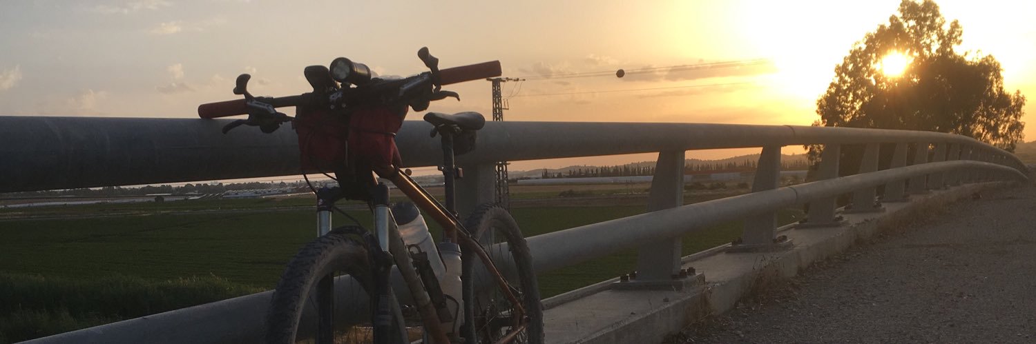 zvika meiseles banner