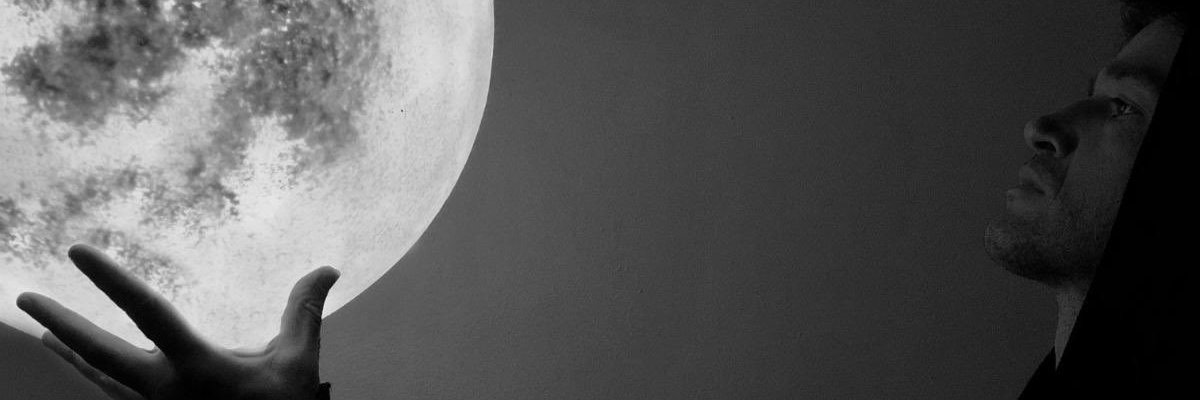 ly_amor's profile banner image