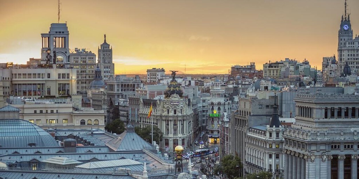 lauri_gonzlez's profile banner image