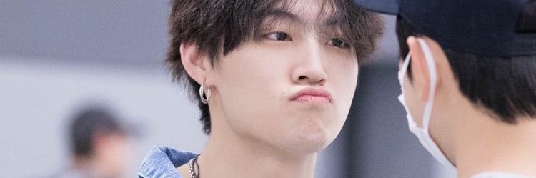noklatte's profile banner image