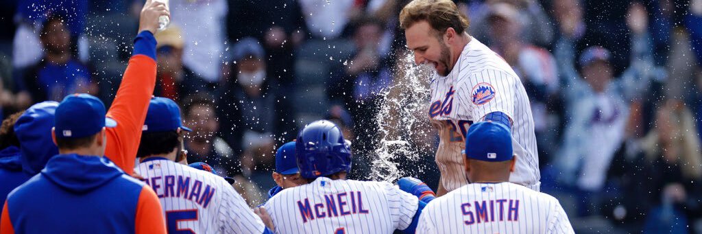 the mets are BACK banner